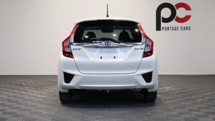 2013 Honda Fit Hybrid L-Package image 356335