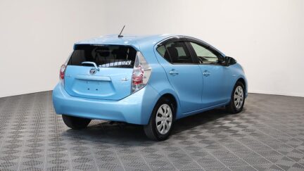 2013 Toyota Aqua S Model, Push Start image 355209