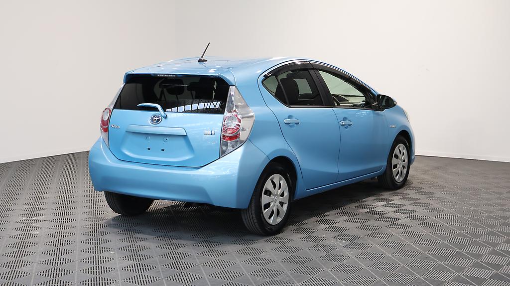 2013 Toyota Aqua S Model, Push Start image 355209