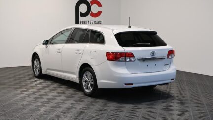2013 Toyota Avensis Wagon Xi image 356723