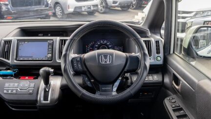 2012 Honda Step Wagon Spada 8 seater Keyless start image 357003