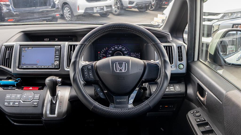 2012 Honda Step Wagon Spada 8 seater Keyless start image 357003