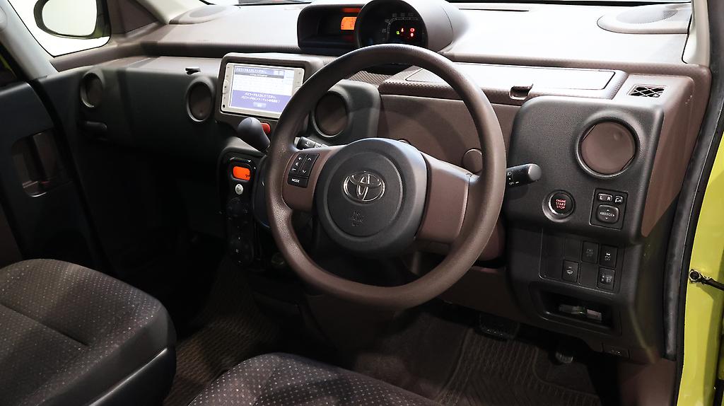 2013 Toyota Spade F Model, Push Start, Reverse Camera image 355865