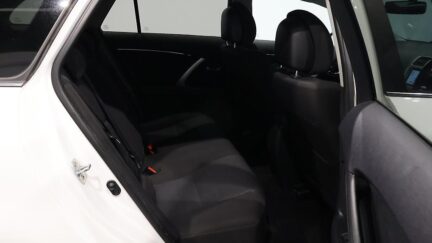 2013 Toyota Avensis Wagon Xi image 356729