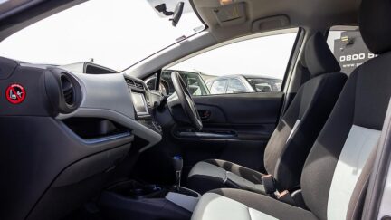 2013 Toyota Aqua Hybrid F spec , Push start image 357825