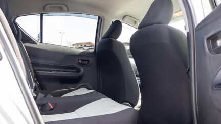 2013 Toyota Aqua Hybrid F spec , Push start image 357819