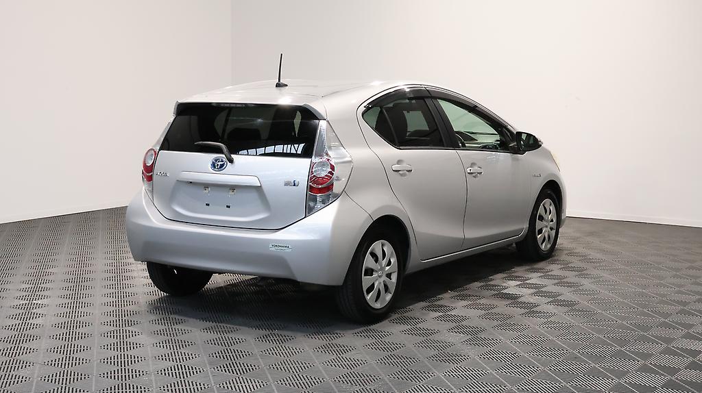 2013 Toyota Aqua S Model, Push Start, Reverse Camera image 355945
