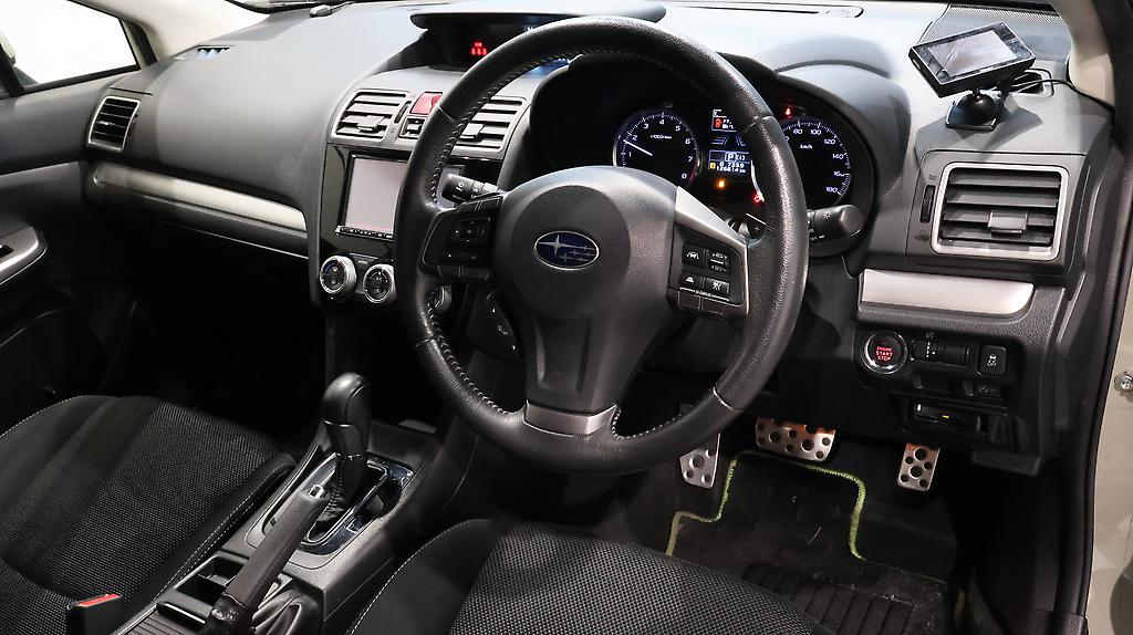2015 Subaru XV 2.0i-L Eyesight AWD image 356320
