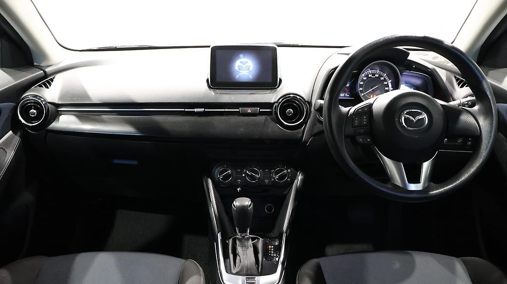 2015 Mazda Demio 13S image 355330