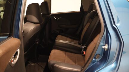 2012 Honda Fit Shuttle Hybrid Smart Selection image 353457