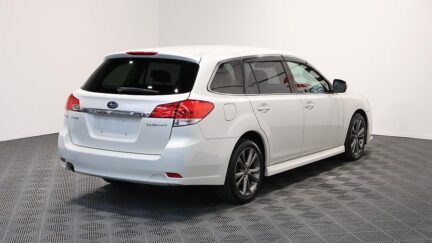 2013 Subaru Legacy Touring Wagon 2.5i Eyesight B-Sport G AWD image 353339