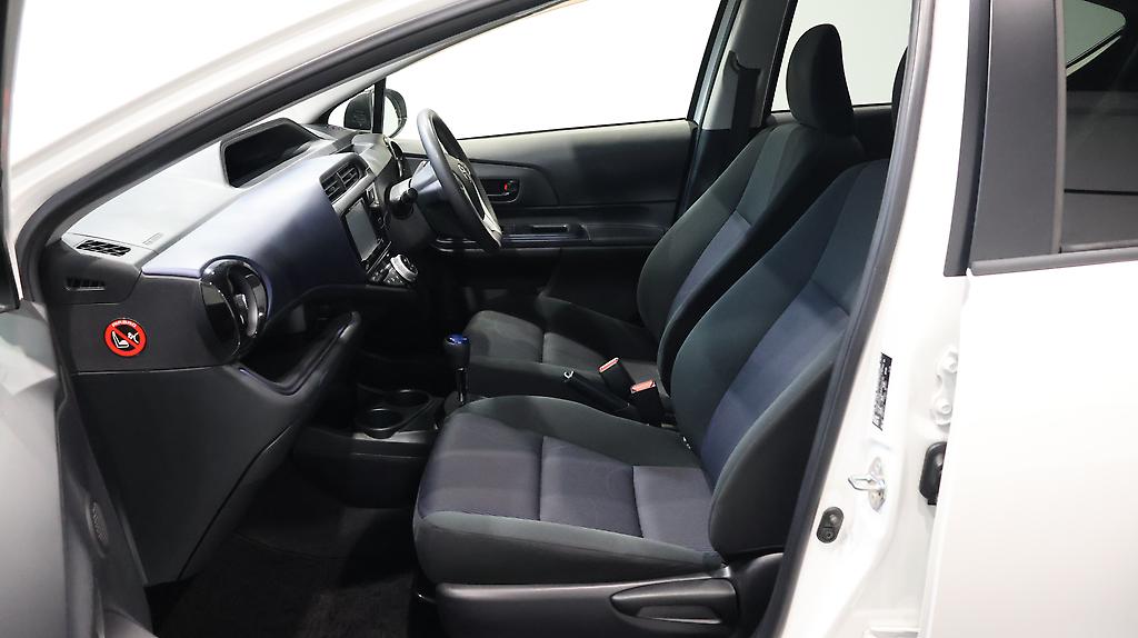 2015 Toyota Aqua S Model, Push Start, Reverse Camera image 354766