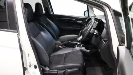 2013 Honda Fit Hybrid L-Package image 356340