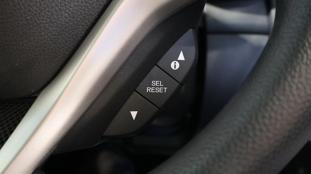 2015 Honda Fit Hybrid F Package image 354677