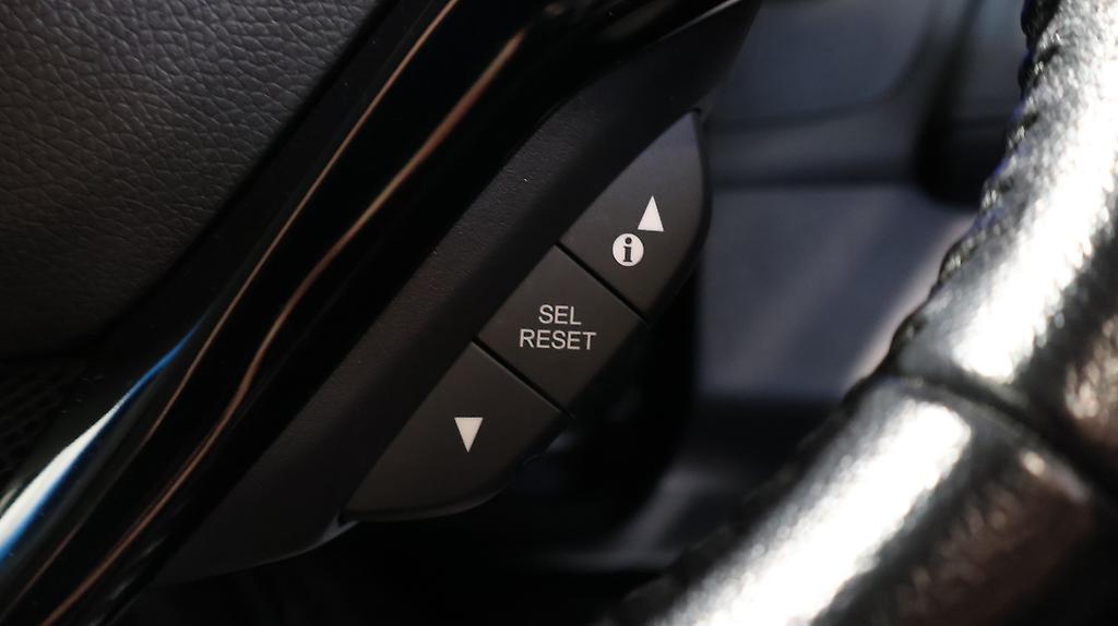 2016 Honda Vezel Hybrid X Navi Special Package image 353783
