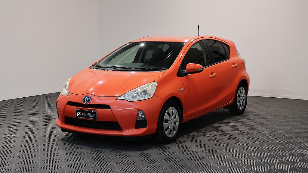 2012 Toyota Aqua Heated Seats, Push Button Start, Reverse Camera image 354567