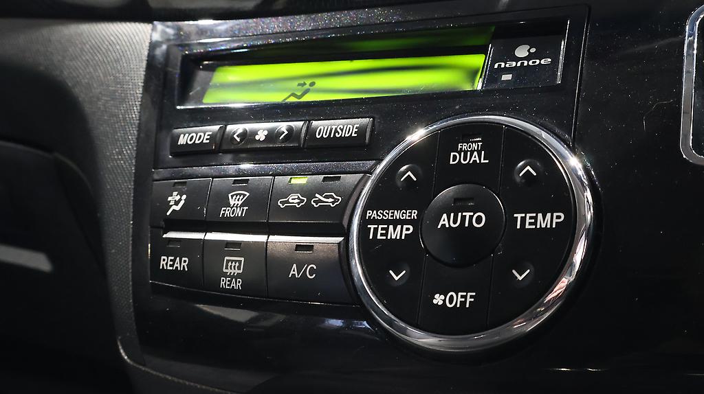 2012 Toyota Estima Hybrid Aeras 4WD image 357648