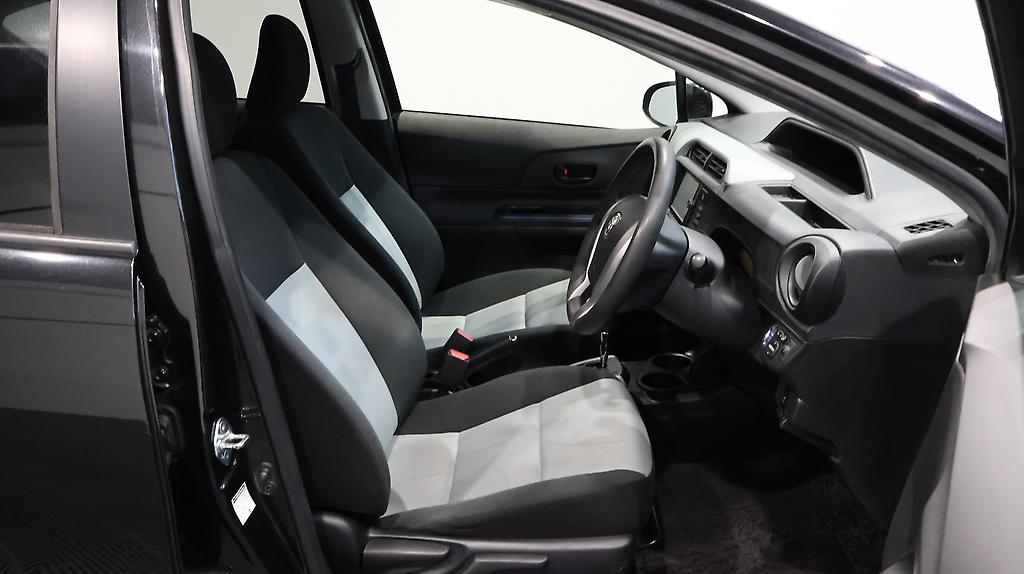 2013 Toyota Aqua S Model, Push Start, Reverse Camera image 356253