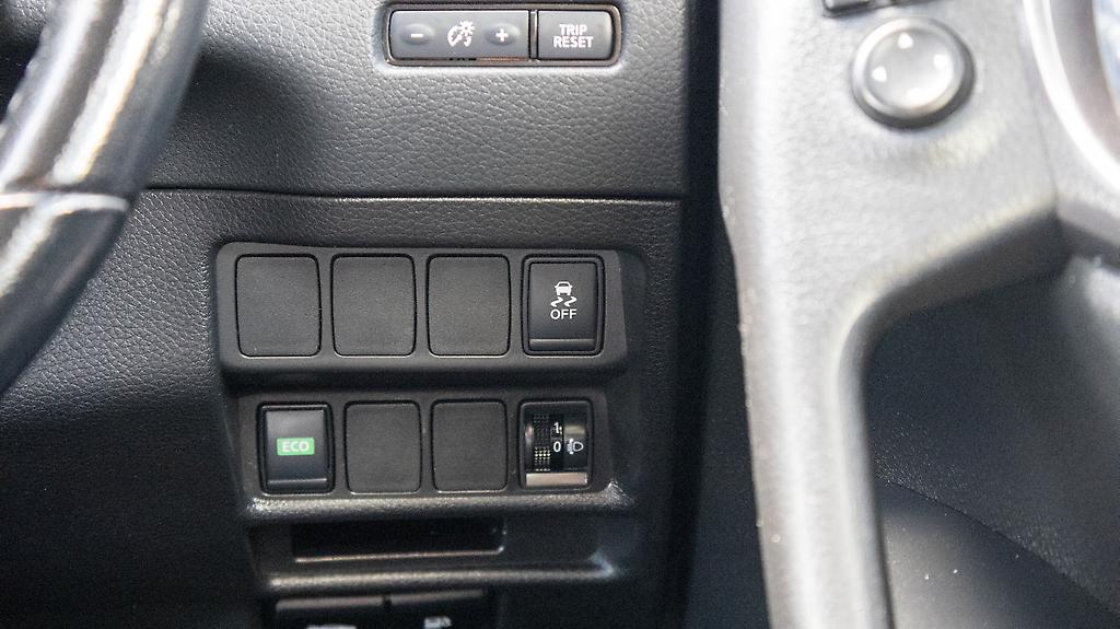 2022 Nissan X-trail ST-L 2.5P/7 Seater leather trim image 356520