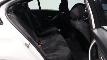 2013 BMW 320i xDrive M Sports image 357026