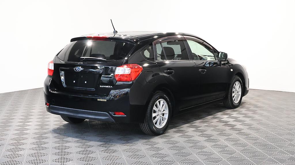 2013 Subaru Impreza Sport 1.6i-L image 356658