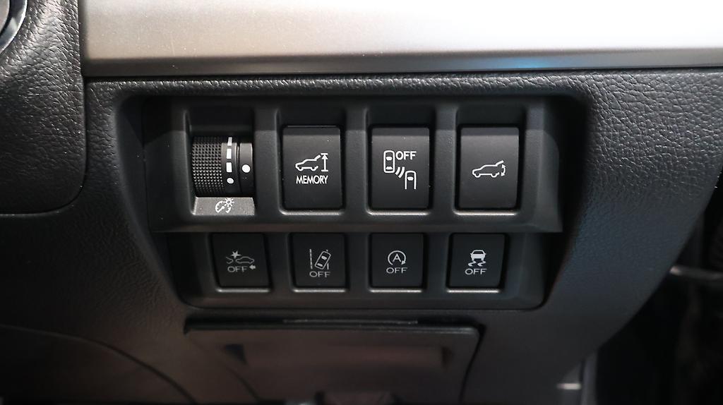 2016 Subaru Outback Limited AWD, Eyesight, Leather image 352540