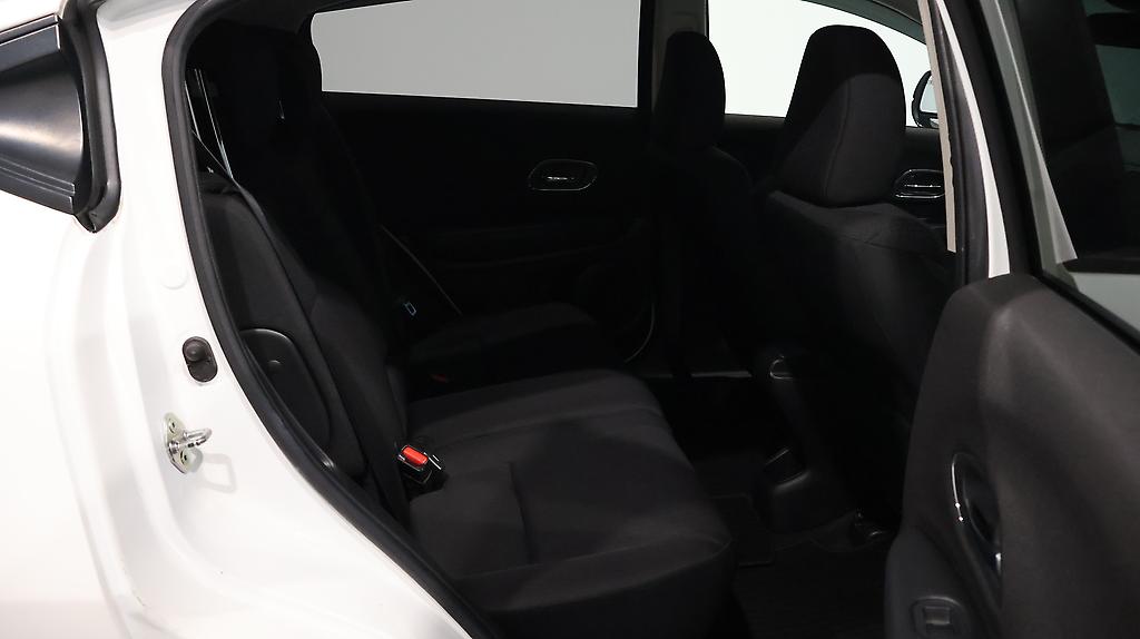 2016 Honda Vezel Hybrid X Navi Special Package image 353771