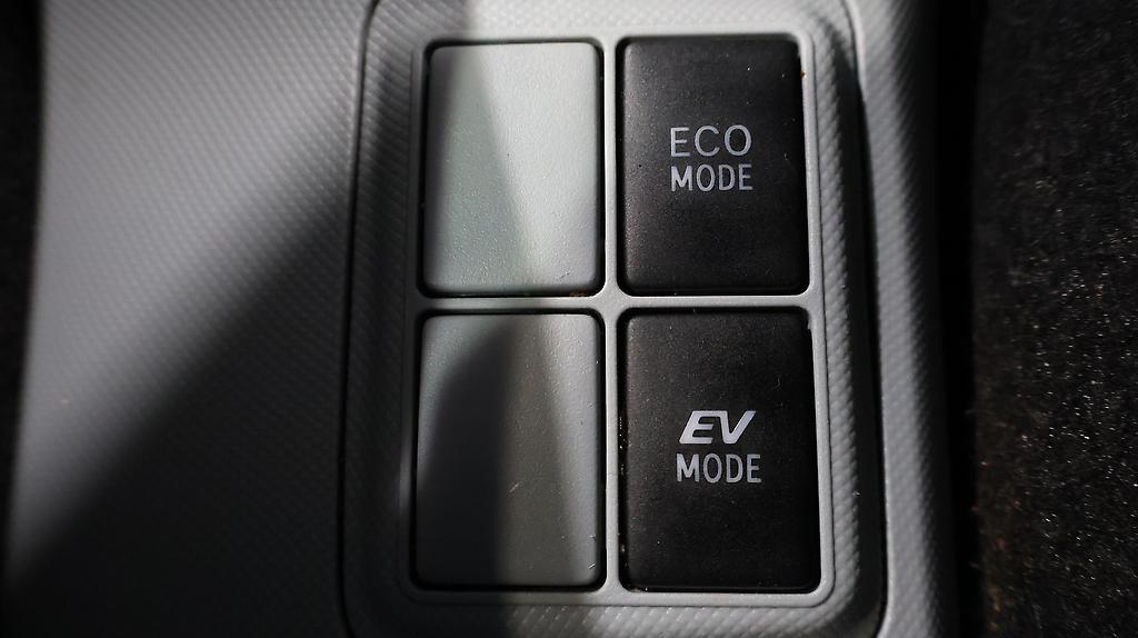 2013 Toyota Aqua S Model, Push Start image 355221
