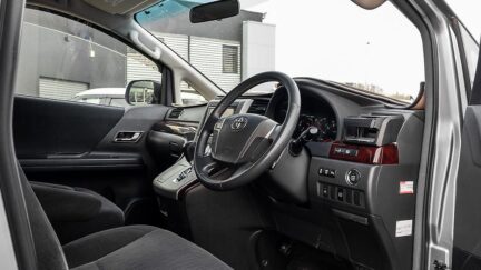 2012 Toyota Alphard Velfire 8 Seater Push start image 352713