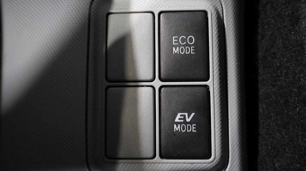 2013 Toyota Aqua S MODEL – PUSH START image 357562