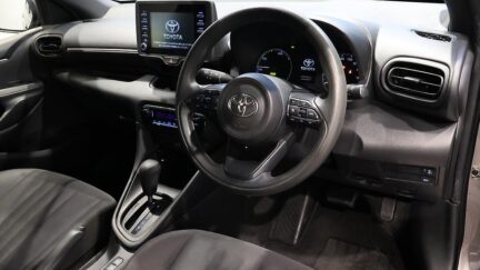 2021 Toyota Yaris Hybrid X image 357095