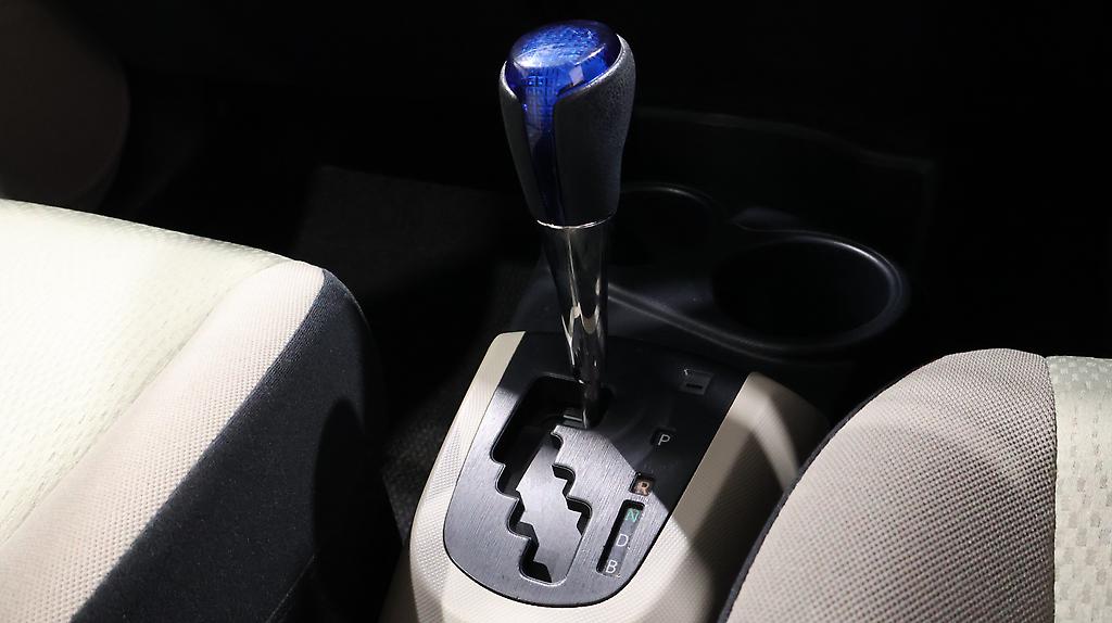 2013 Toyota Aqua S MODEL + PUSH START + REVERSE CAMERA image 359454