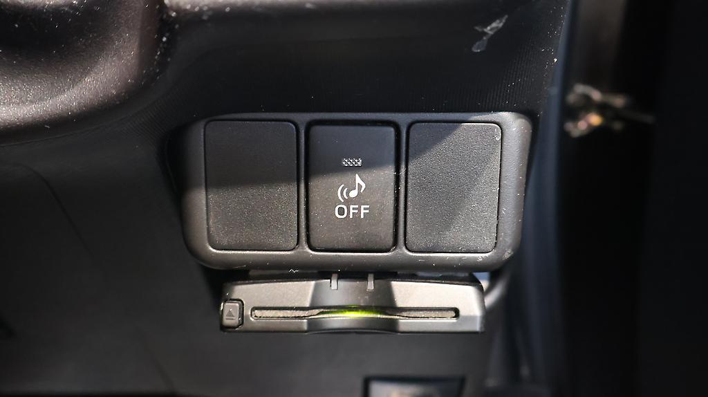 2015 Toyota Aqua S MODEL, PUSH START, BLUETOOTH image 359413