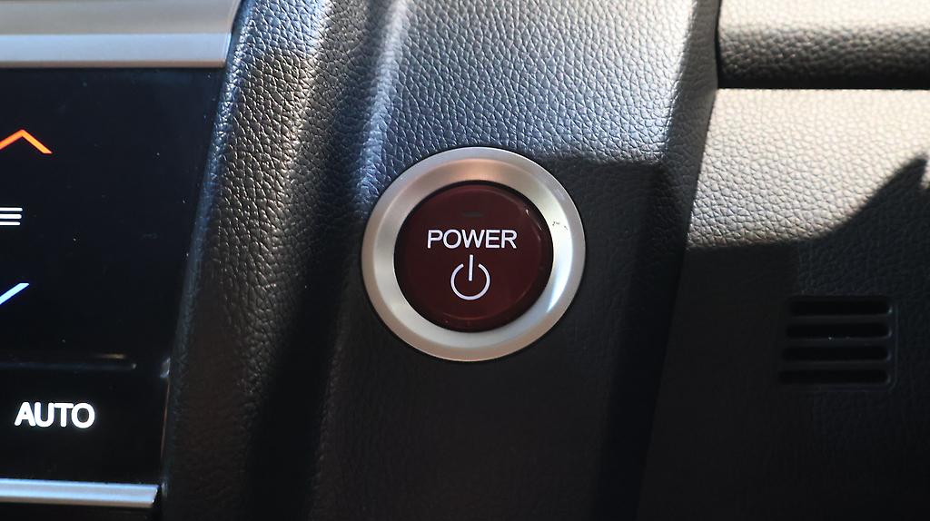 2013 Honda Fit Hybrid F-Package image 359719
