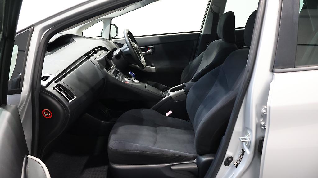 2012 Toyota Prius S MODEL + PUSH BUTTON START image 360528