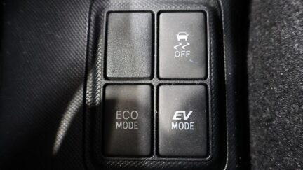2015 Toyota Aqua S MODEL + PUSH START + REV CAMERA image 361323