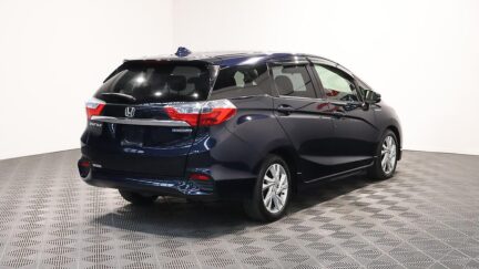 2015 Honda Shuttle Hybrid X new shape image 361698