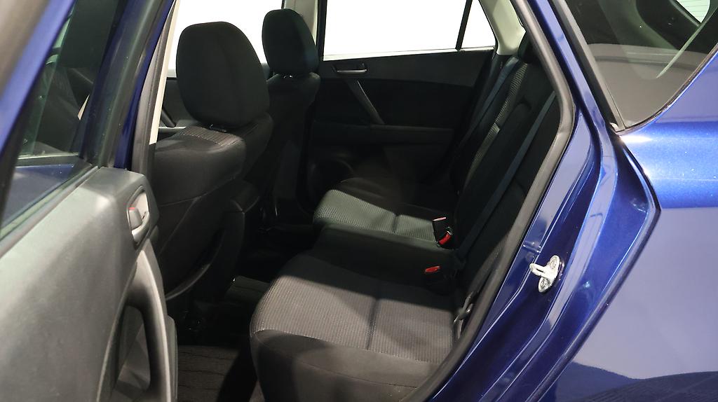 2012 Mazda Axela Sports 15S **Low KMS** image 358251