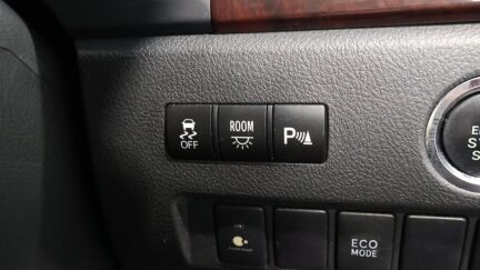 2014 Toyota Vellfire 2.4Z image 358326