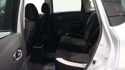 2017 Nissan Note e-Power X image 360013