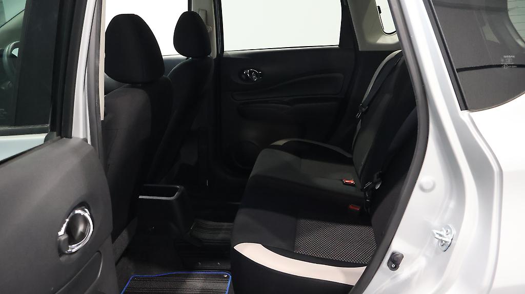 2017 Nissan Note e-Power X image 360013