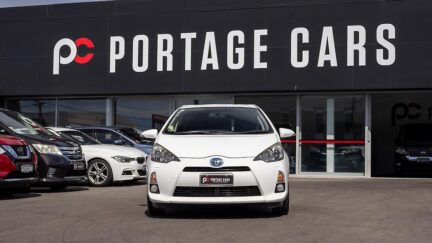2012 Toyota Aqua F spec, Push start, Heated seats image 358160
