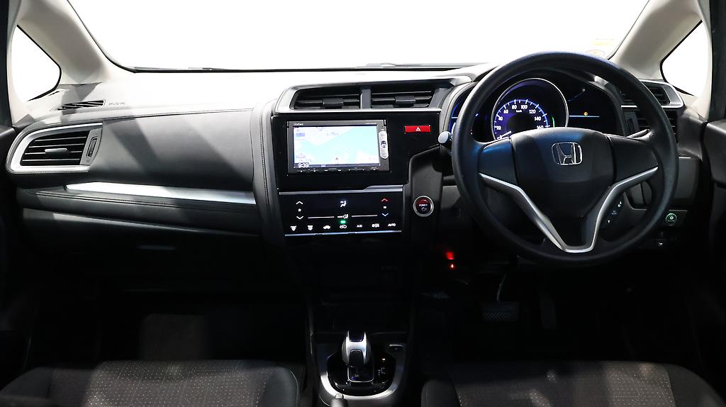 2014 Honda Fit Hybrid F-Package image 360082