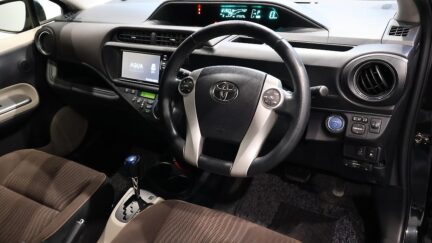 2013 Toyota Aqua G Model, Push Start, Reverse Camera image 359687