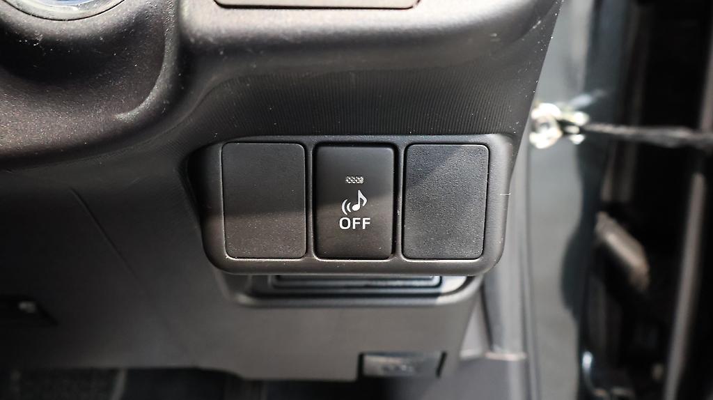 2015 Toyota Aqua S MODEL + PUSH START + REV CAMERA image 361325