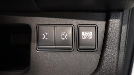 2012 Nissan Serena image 360864