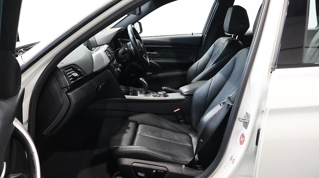 2013 BMW 3 Series image 362352
