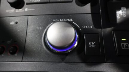 2012 Lexus CT200h Version C image 360484
