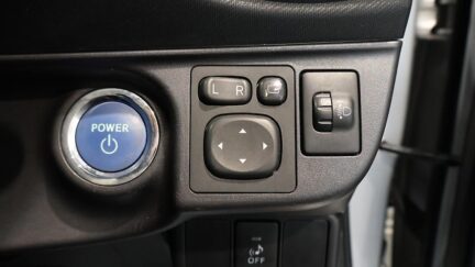 2015 Toyota Aqua Hybrid S Model image 359605