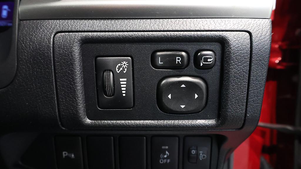 2012 Lexus CT200h Version C image 360487